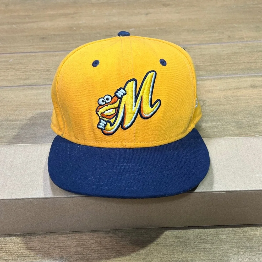 New Era 59FIFTY Montgomery Biscuits MiLB Fitted‎ Hat Yellow Navy Size 7 3/4